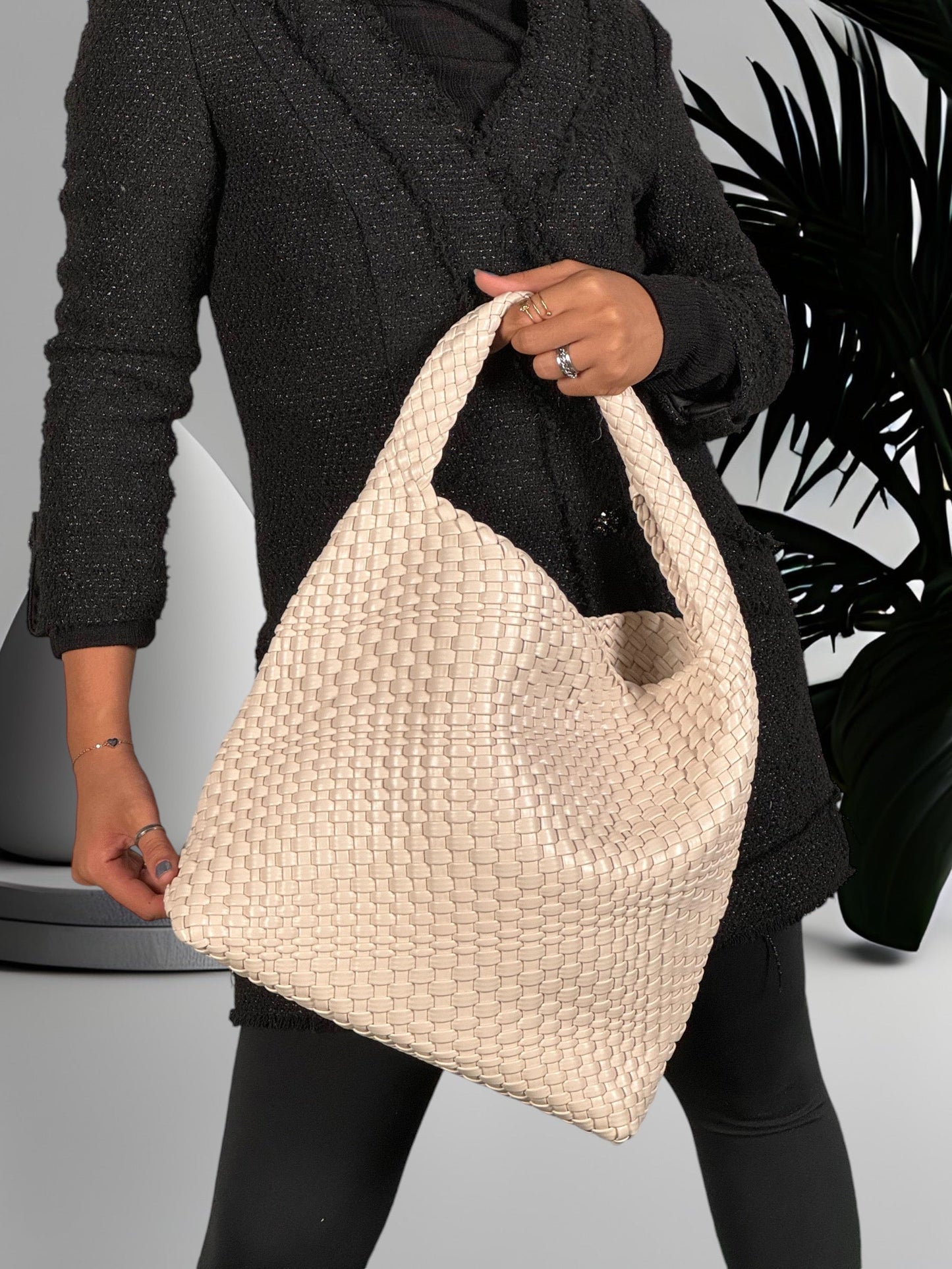 SAND LARGE BINDLE BAG