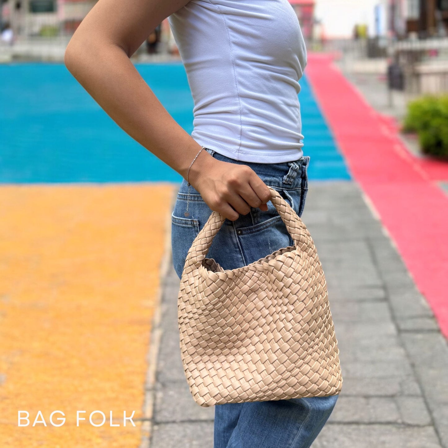 MIDI KHAKI BINDLE BAG