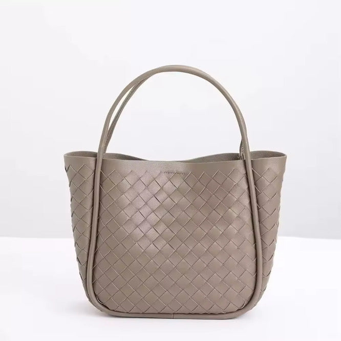 PRE-ORDER: JIANA HANDBAG