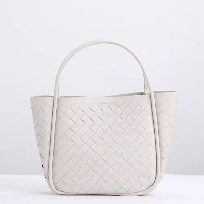 PRE-ORDER: JIANA HANDBAG