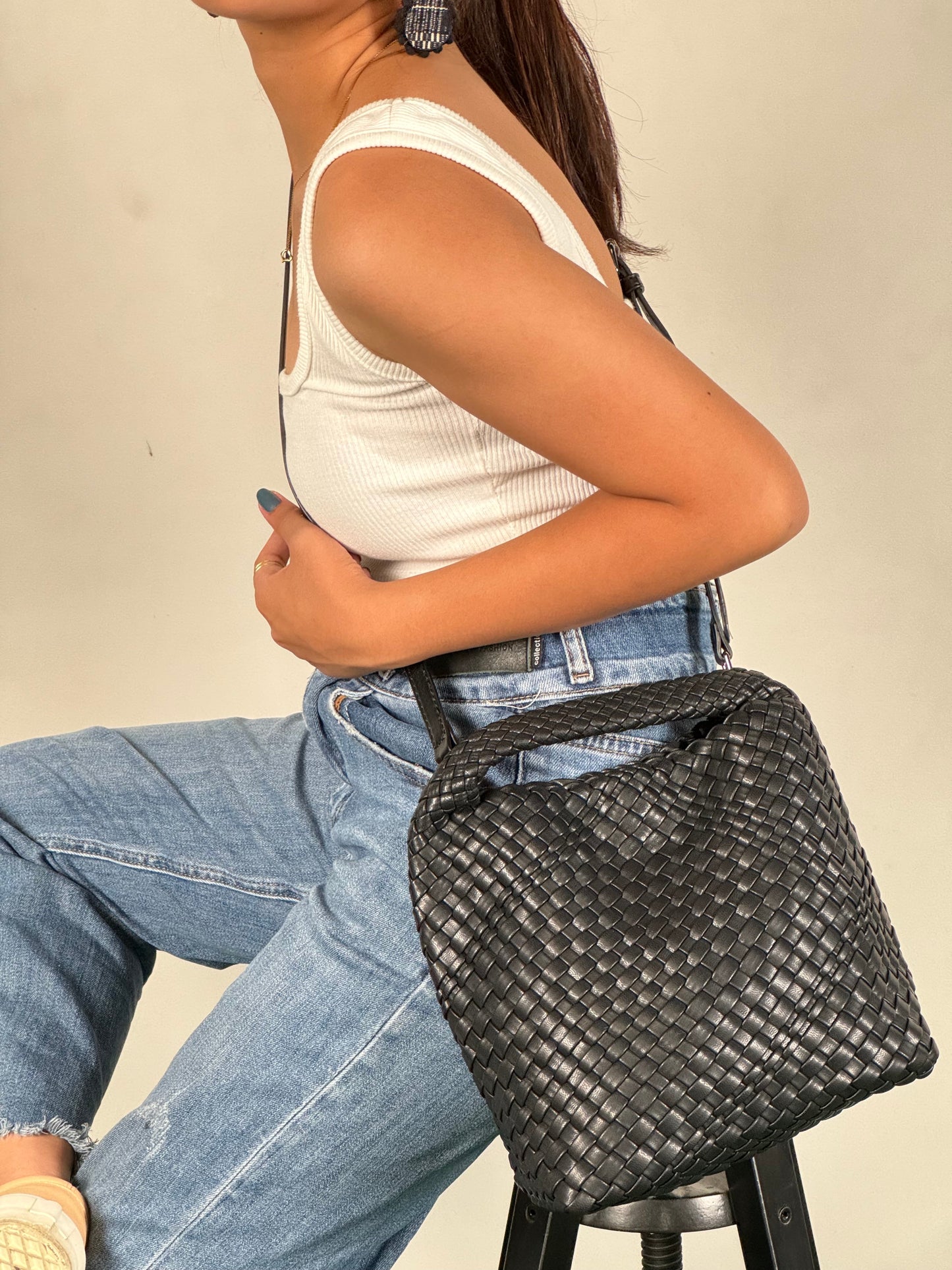 MIDI BLACK BINDLE BAG