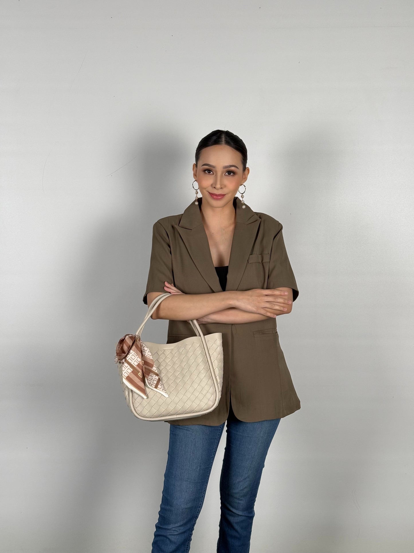 PRE-ORDER: JIANA HANDBAG