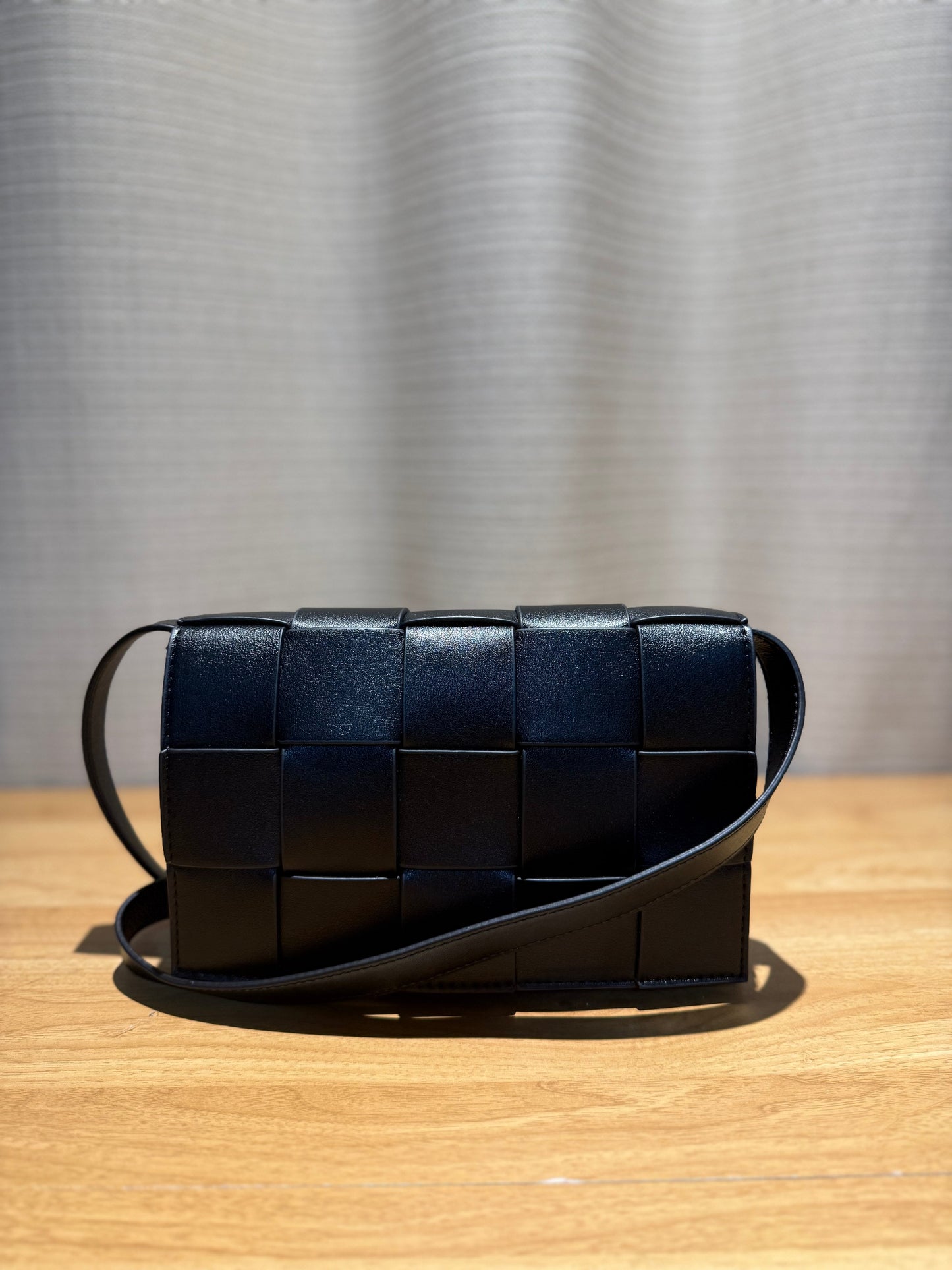 CASSETTE SLING BAG