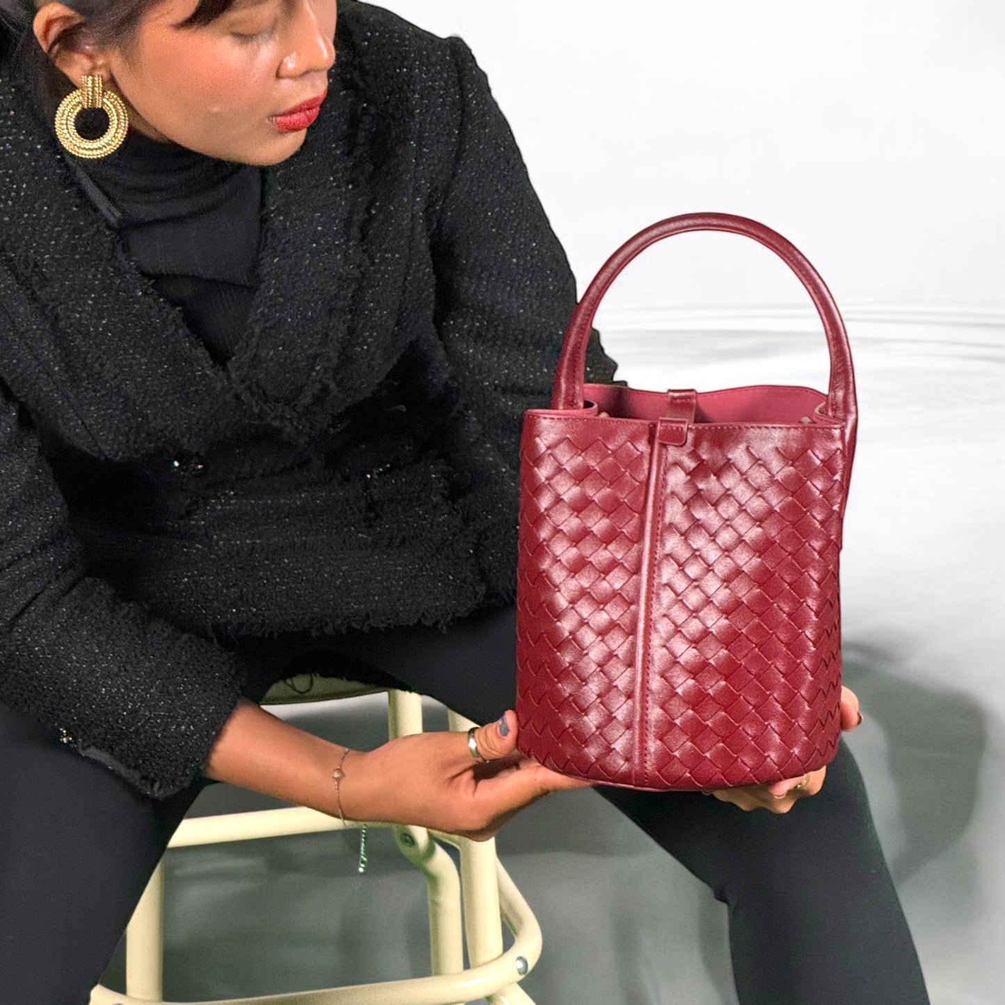 BUCKET LEATHER BAG WINE