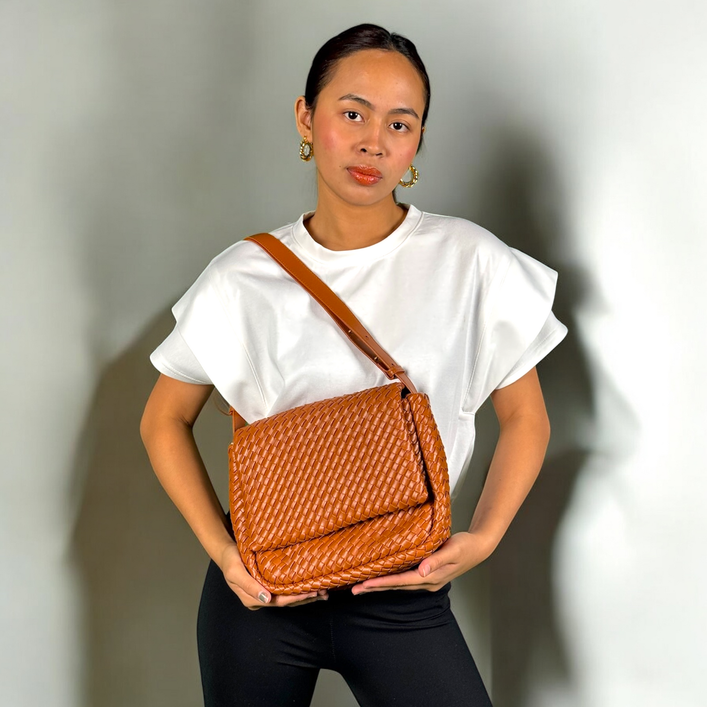 FLAP TAN LARGE BAG
