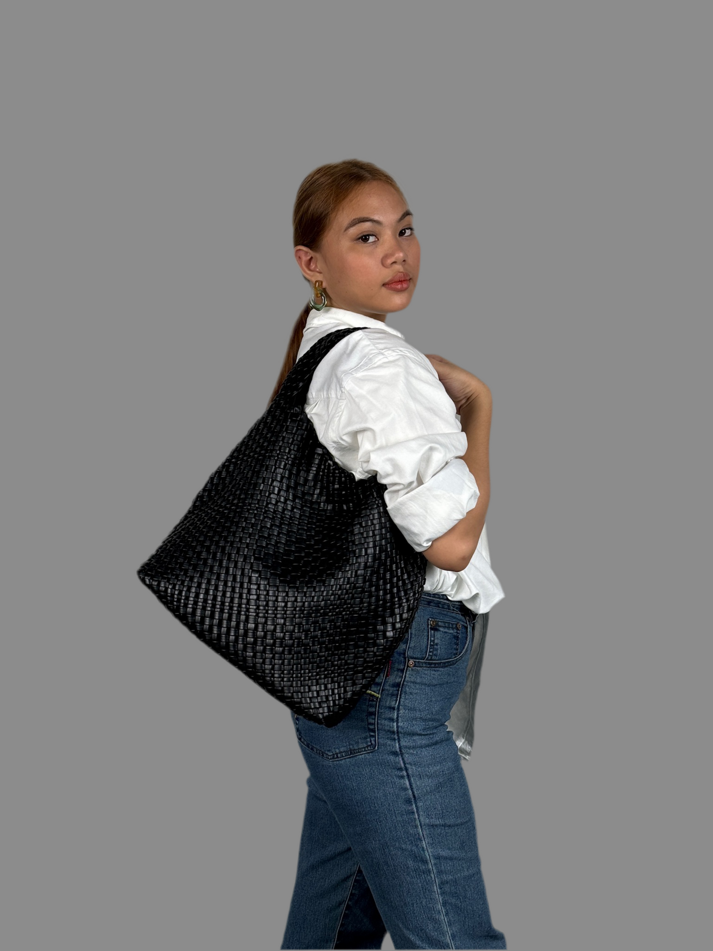BLACK LARGE BINDLE BAG
