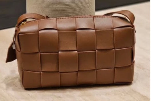 PRE-ORDER: LARGE CASSETTE ZIPPER BAG