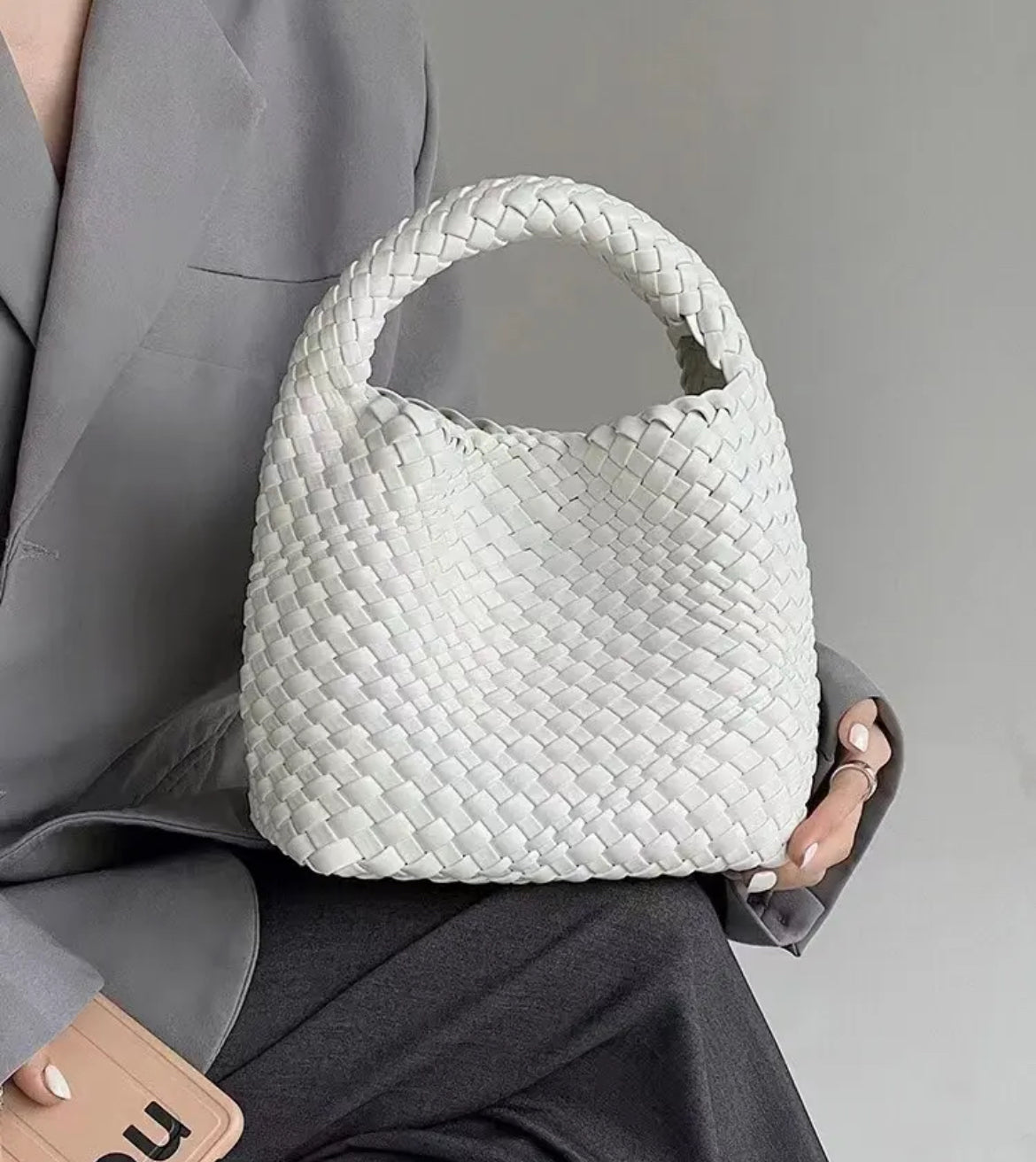 PRE-ORDER:ELLIE MIDI BINDLE SAND
